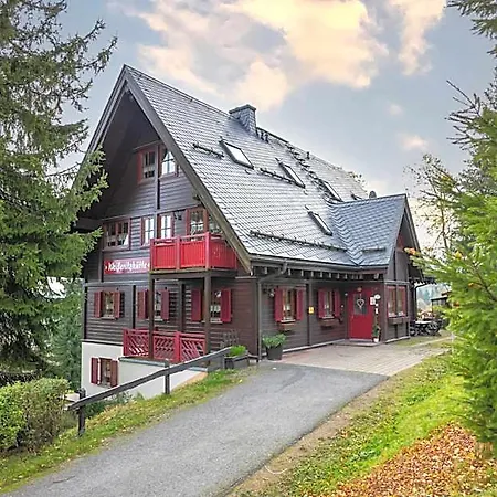 Zum Silberstollen 2 Haeuser Am Berg Polderhof Und Weisseritzhuette * Kurort Kipsdorf
