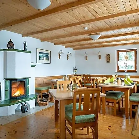 Zum Silberstollen 2 Haeuser Am Berg Polderhof Und Weisseritzhuette *